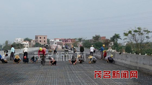 �����򽭽��ڴ��Ž����չ˳�� ����ǰ��ͨ��